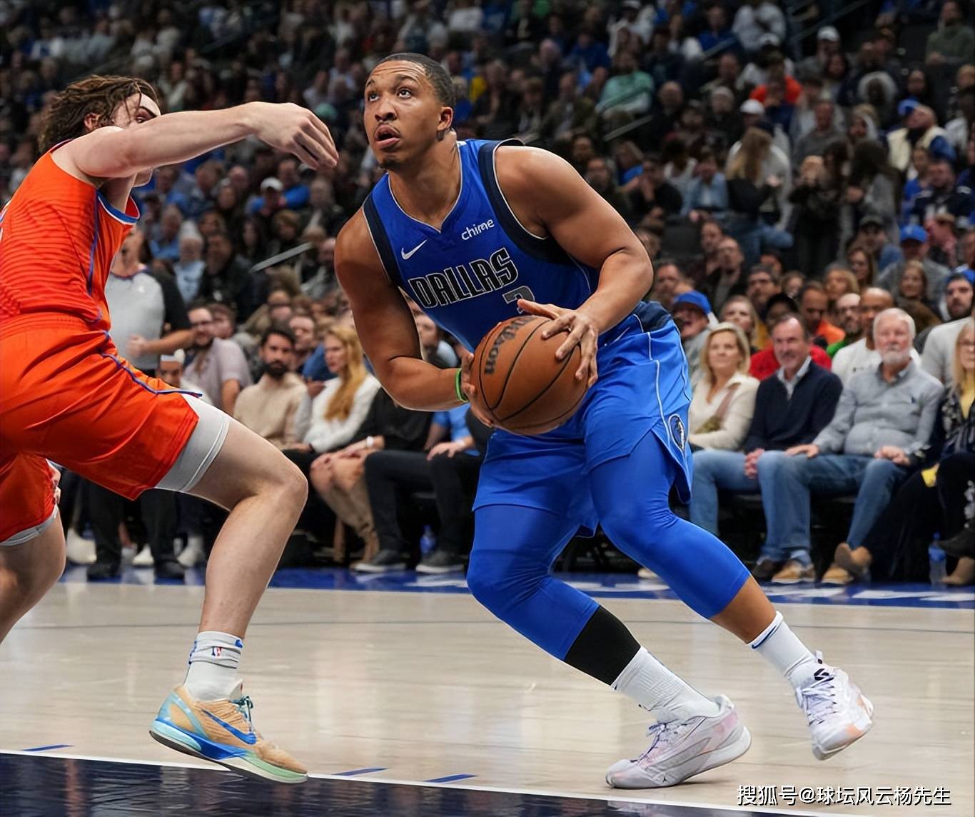 反败为胜首场状态出色，独行侠观众沸腾！，莎拉波娃重返赛场全场沸腾不已(ufc精英之路第二季总决)