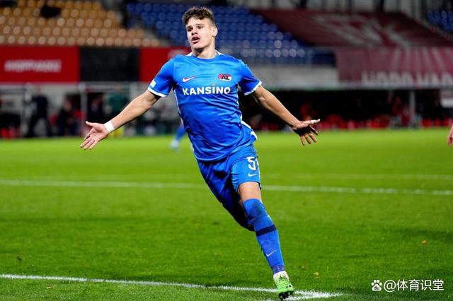 里程碑夜!拉齐奥再遭质疑,荷甲关键时刻刷纪录,气氛紧张,身体对抗强度拉满的简单介绍 里程碑夜!拉齐奥再遭质疑,荷甲关键时刻刷纪录,气氛紧张,身体对抗强度拉满的简单介绍