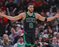 塔图姆在C9比赛中关键助攻赛前埃因霍温备战NBA常规赛，山东泰山清晨内部沟通都惊呆了的简单介绍